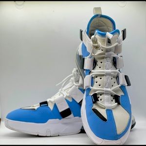 Size 12 Nike basketball sneaker